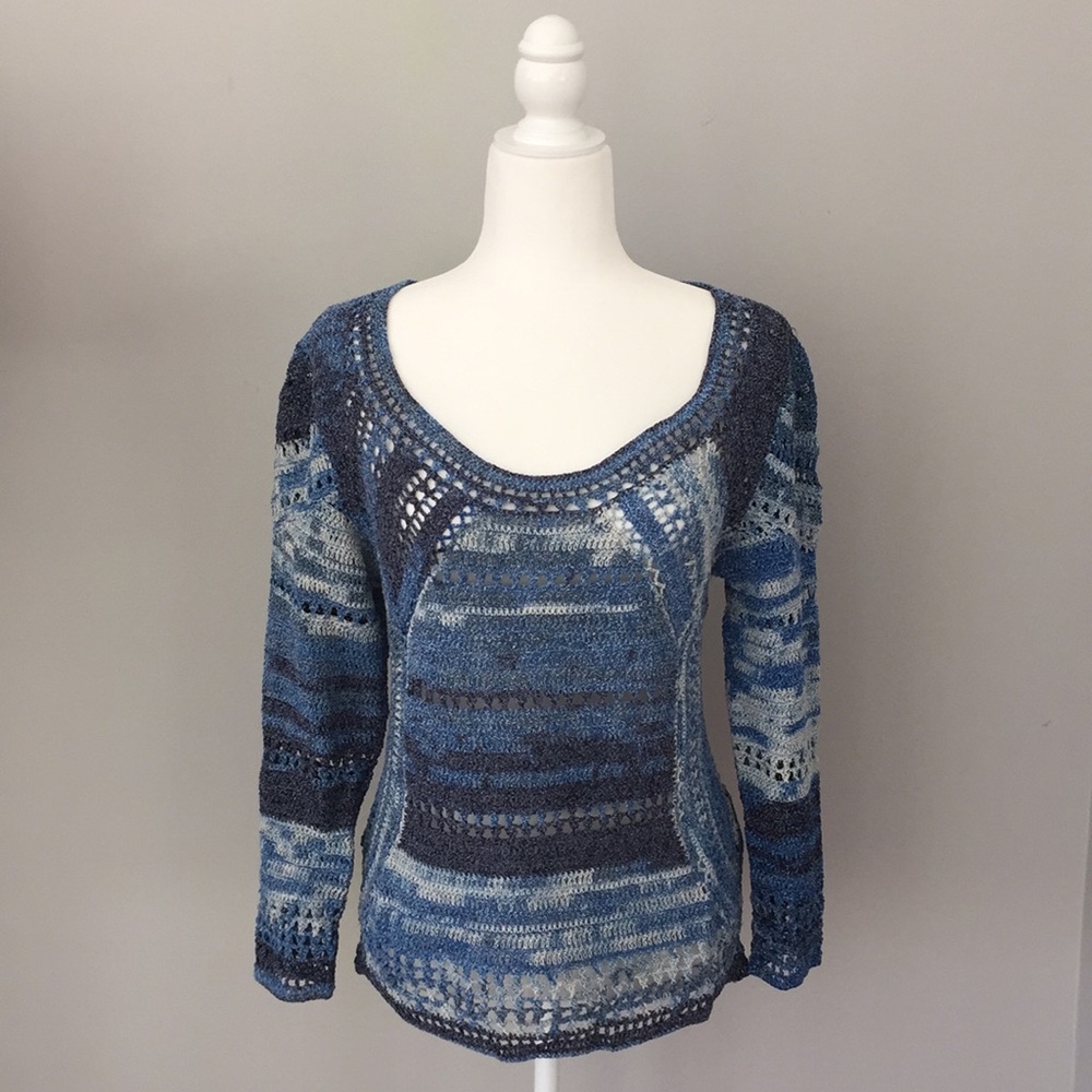 Rag & Bone blue size medium crochet sweater